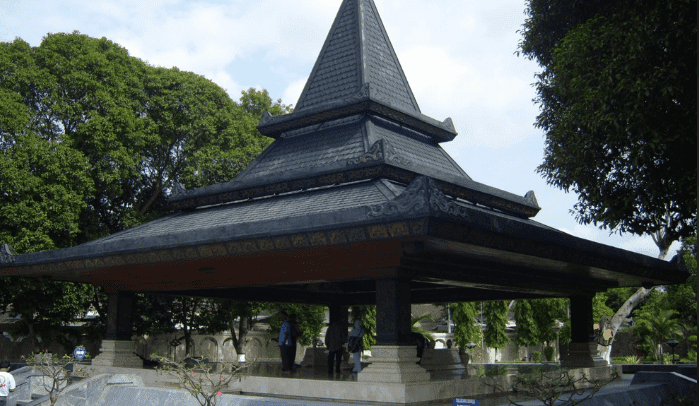 Tour Religi Murah Jawa Timur